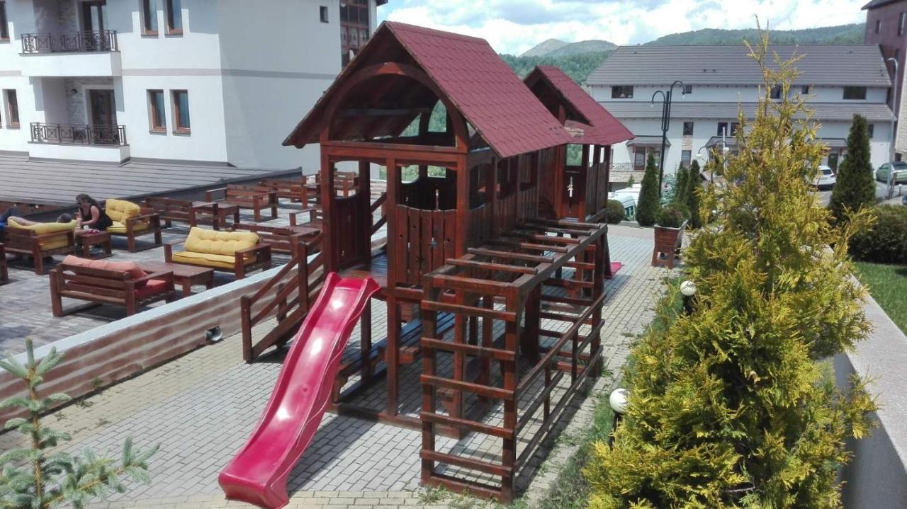 L&N Apartmani Kopaonik-Milmari Resort Buitenkant foto